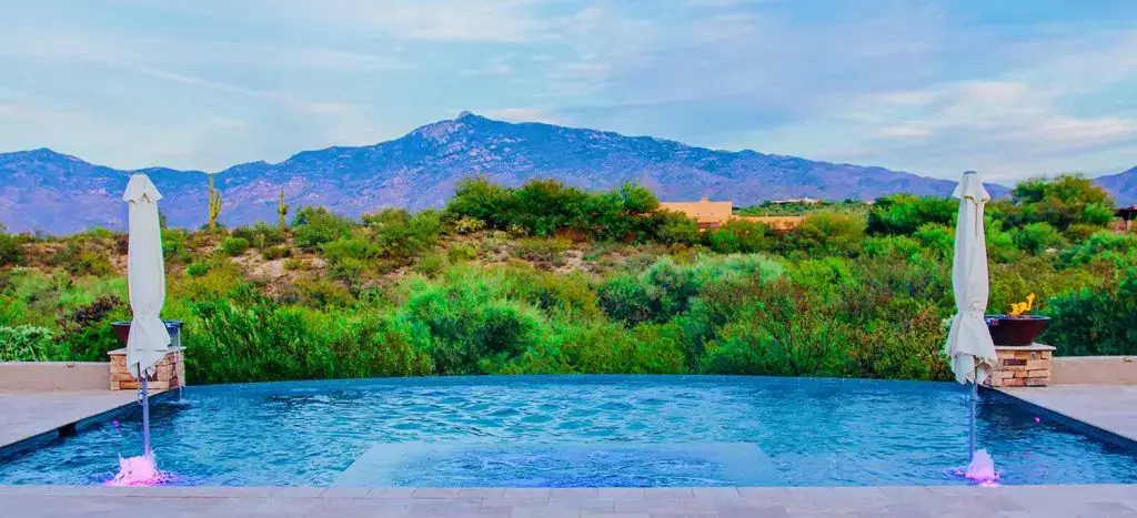 Tucson pool overlooking mountains