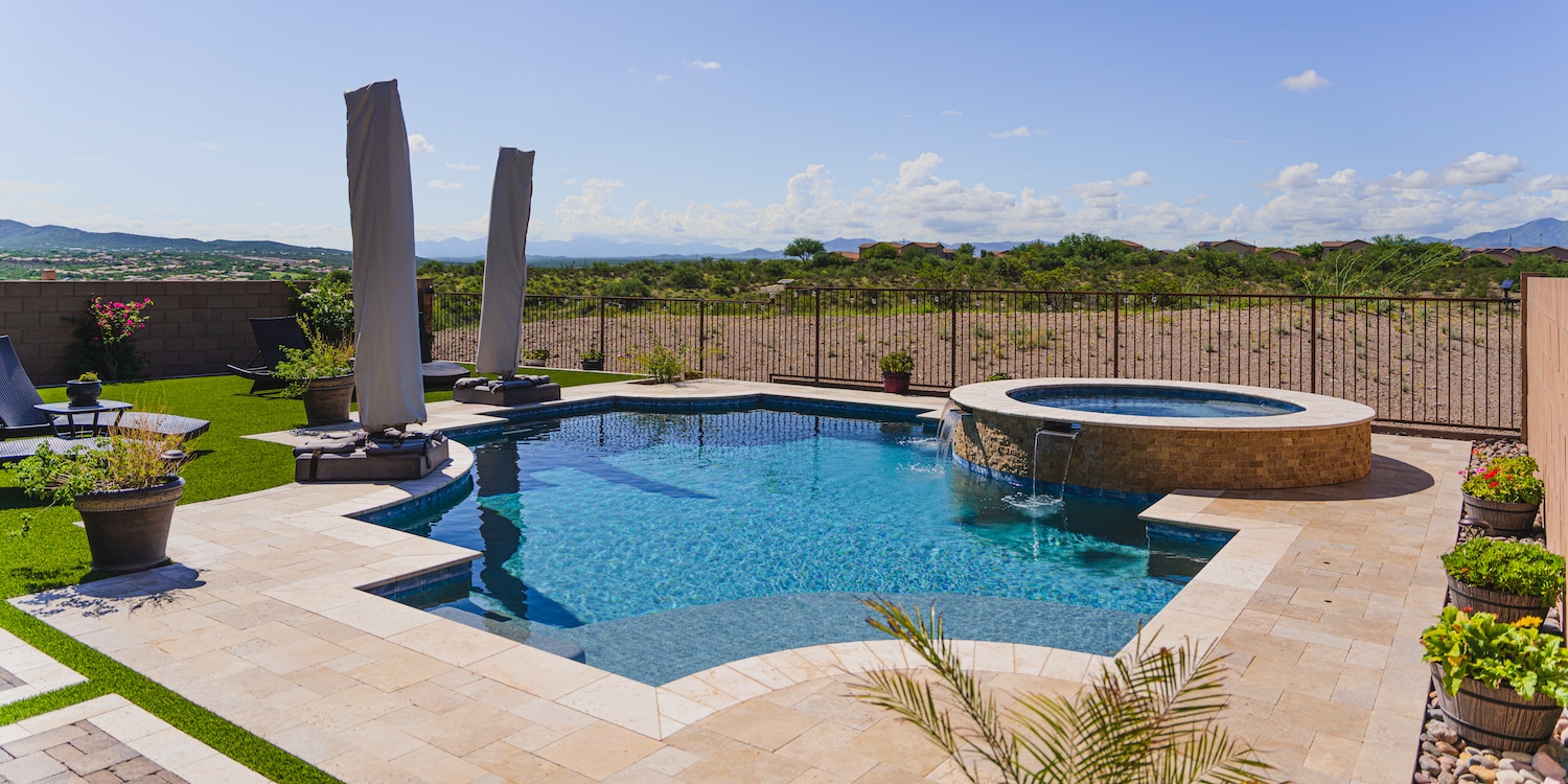 a modern pool representing 2022 pool trends in tucson
